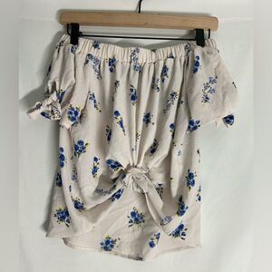 T•I•M•I•N•G Off the shoulder shirt size s